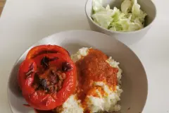 Resteverwertung - Gef&uuml;llte Paprika mit Reis
