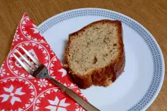 Nusskuchen mit Schokoglasur in der Kranzform: Schnell und einfach