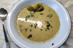 Brokkoli-Creme-Suppe mit Kartoffeln