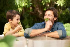 Kr&auml;utertee selber machen &ndash; 3 Rezepte aus deinem Garten