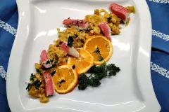Orangen-K&uuml;rbis-Curry mit S&uuml;&szlig;kartoffel und Surimi