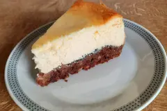 K&auml;se-Schmand-Kuchen mit Mohn-Keks-Boden