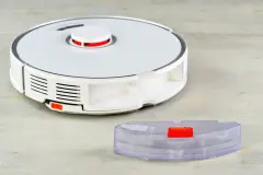 Wassertank f&uuml;r Saugroboter reinigen