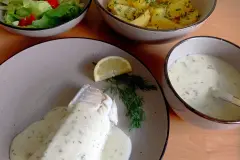 Kabeljau ged&uuml;nstet mit Dill-Sahne-B&eacute;chamel