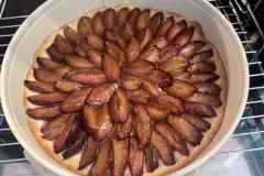 Zwetschgendatschi mit M&uuml;rbeteig &agrave; la Omi