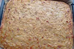 Zwiebelkuchen mit Hefeteig