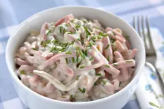 Kalorienarmer Fleischsalat ohne Mayo