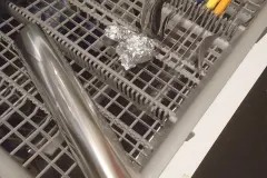 Geschirrsp&uuml;ler: Rostflecken auf Besteck vermeiden