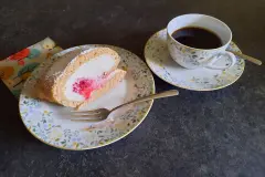 Himbeerroulade mit Buchweizenmehl