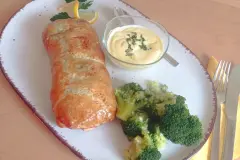 Lachs mit Spinat im Bl&auml;tterteig