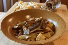 Tagliatelle mit Steinpilzen &ndash; Tagliatelle ai funghi porcini