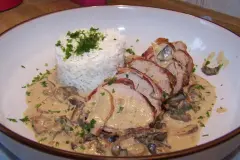 Schweinelende mit Steinpilz-So&szlig;e & Basmati Reis