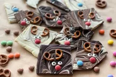 Bruchschokolade mit Rentieren