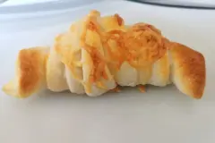 Mini-Croissants aus Bl&auml;tterteig mit F&uuml;llung