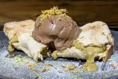 Süßer Toast mit Pistaziencreme