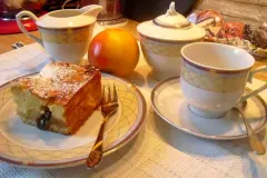 Gedeckter Apfelkuchen mit Quarkguss