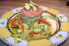 Lachstatar mit Avocado