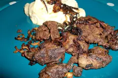 H&uuml;hnerleber mit Zwiebeln