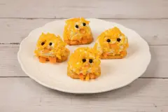 Frischk&auml;se-K&uuml;ken-B&auml;llchen selber machen &ndash; Osterbrunch-Rezept