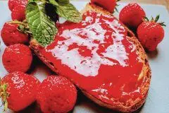 Erdbeermarmelade &ndash; einfaches Rezept mit Himbeersirup