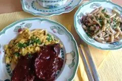 Rinderbraten mit Sp&auml;tzle in Burgunderso&szlig;e