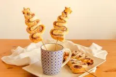 Bl&auml;tterteig-Tannenb&auml;ume am Spie&szlig; &ndash; s&uuml;&szlig; & herzhaft