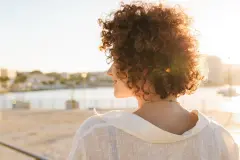 Curly Hair Methode &ndash; bring deine nat&uuml;rlichen Locken zum Vorschein