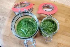 Bärlauch-Pekannuss-Pesto