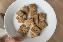 Sauerteig Cracker selber machen &ndash; knuspriger Proteinsnack