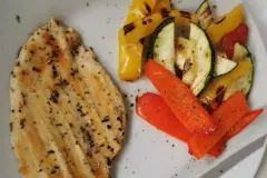 Hähnchenbrust mit Grillgemüse vom Kontaktgrill