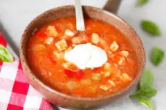 Soljanka oder Restesuppe