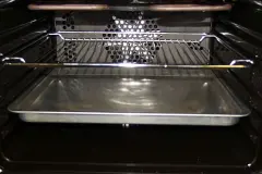 Grillrost, Backblech usw. ohne Kratzen reinigen