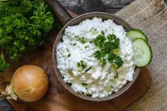 Pikanter Frischk&auml;se-Dip