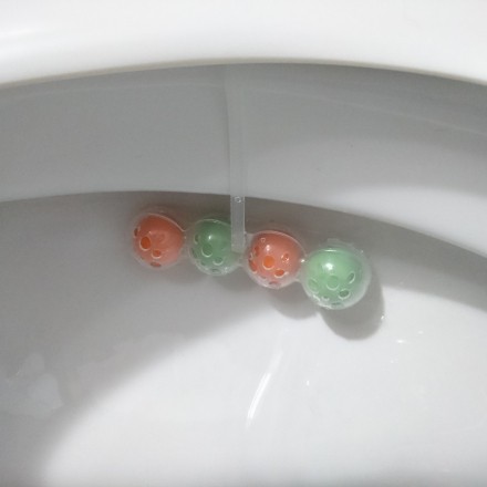 WC Frisch Duft Switch Saftiger Pfirsich & Süßer Apfel getestet von Nicole