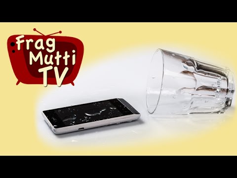 Handy ins Wasser gefallen - was tun? - Frag Mutti TV